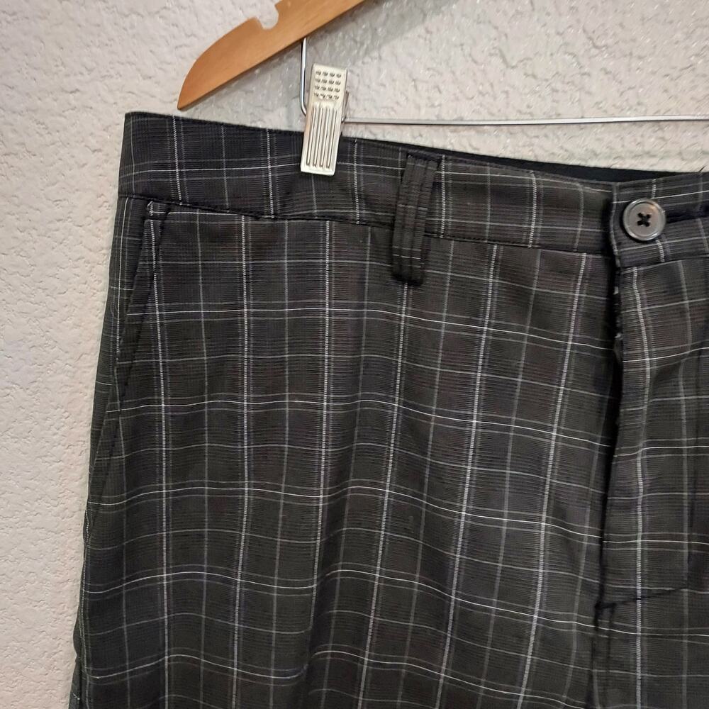 Hurley Black w/White Plaid Casual Shorts Size 38 - Picture 3 of 10